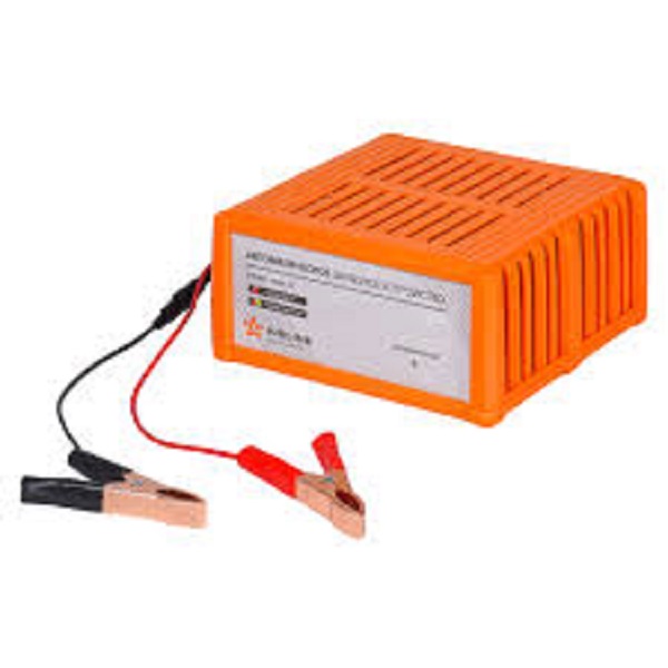 фото Зарядное устройство 12В 7А Airline автоматическое импульсное 