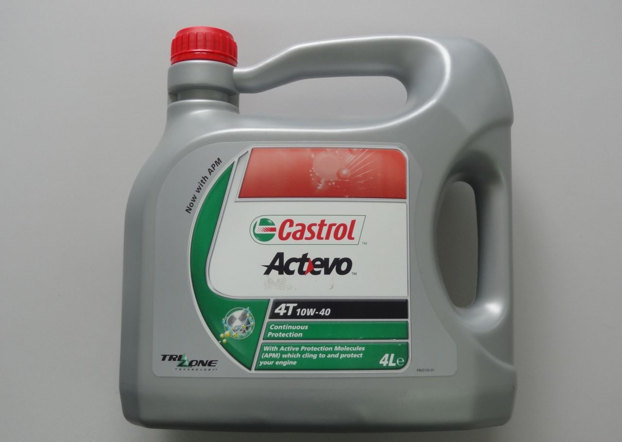 фото Моторное масло Castrol ACT>evo 4T 10W-40 4л + п 
